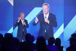 Tusk wie, czego ludzie "mają dosyć". "Mój powrót to jest powrót do przyszłości"