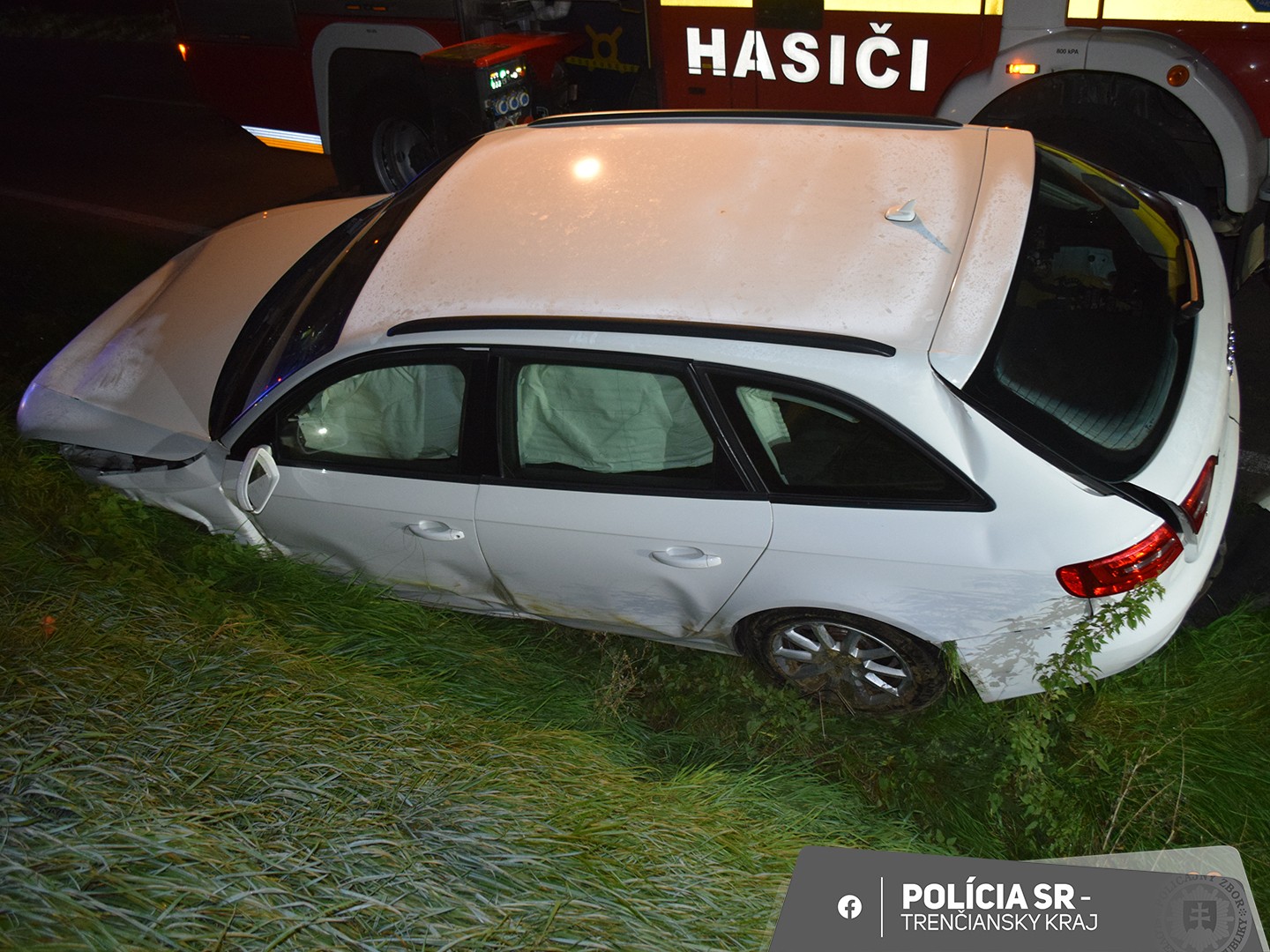 Opitý muž ukradol z autobazáru v Bánovciach auto a havaroval.