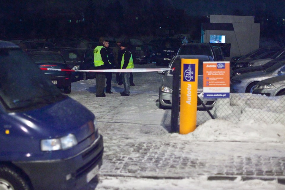 Policjanci na nmiejscu strzelaniny, fot. PAP/Wojciech Pacewicz