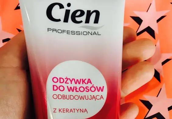 Hit do pielęgnacji włosów z Lidla za 4 zł! Obudowująca odżywka z keratyną Cien [NASZ TEST]