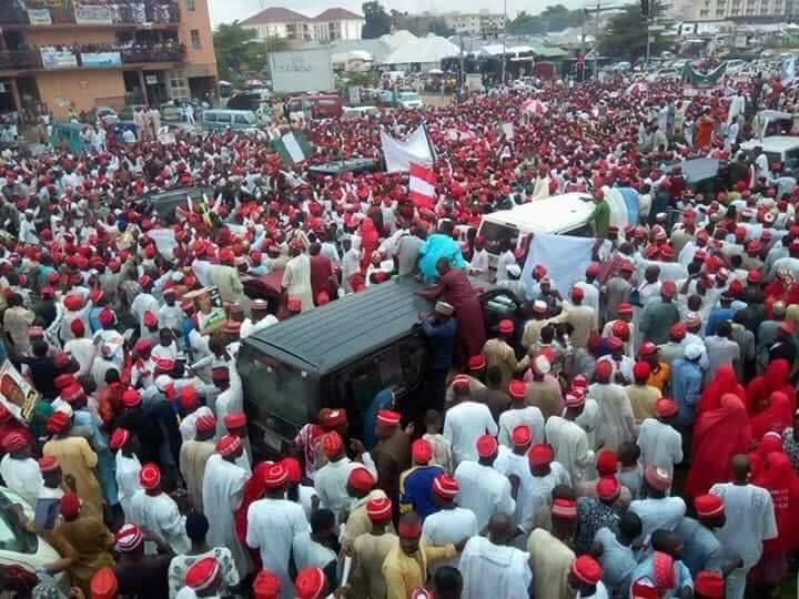 Women are reportedly the most injured following an attack on a motorcade conveying Senator Rabiu Kwankwaso of Kano State to a rally organied by the People's Democratic Party (PDP). [Daily  Nigerian] 