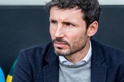 Mark van Bommel trenerem piłkarzy VfL Wolfsburg