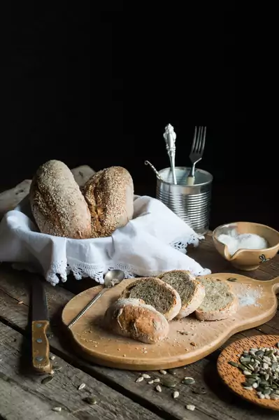 Przepis na domowy chleb / Alexandra Kikot / Unsplash