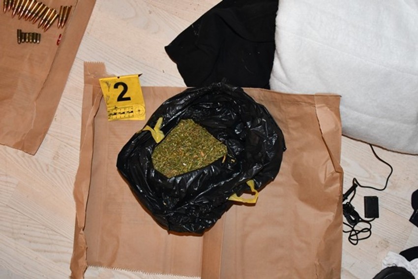 Zaplena oružja i droge