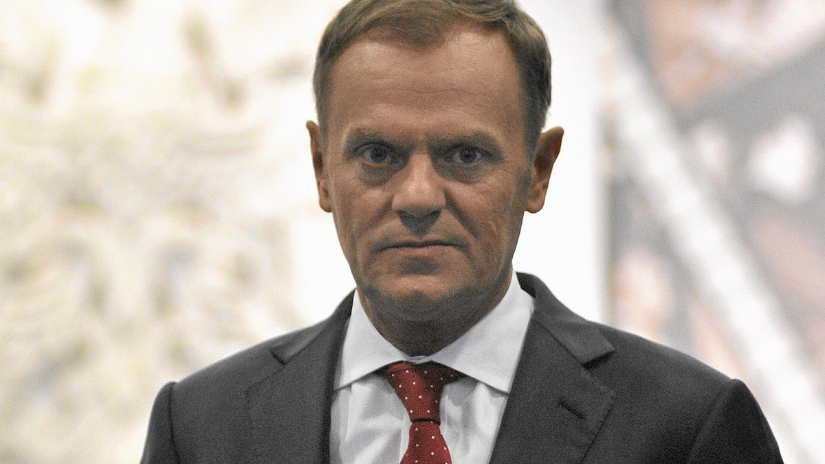 Gdyby Donald Tusk uczęszczał do szkoły, miałby problem z przejściem do następnej klasy. W sondzie, w której pytaliśmy o ocenę pięciu lat jego rządów, największy odsetek użytkowników Onetu (39 proc.) wystawił premierowi ocenę niedostateczną.