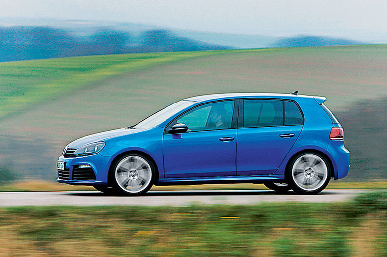 Volkswagen Golf R: Kompakt dla spragnionych mocnych wrażeń