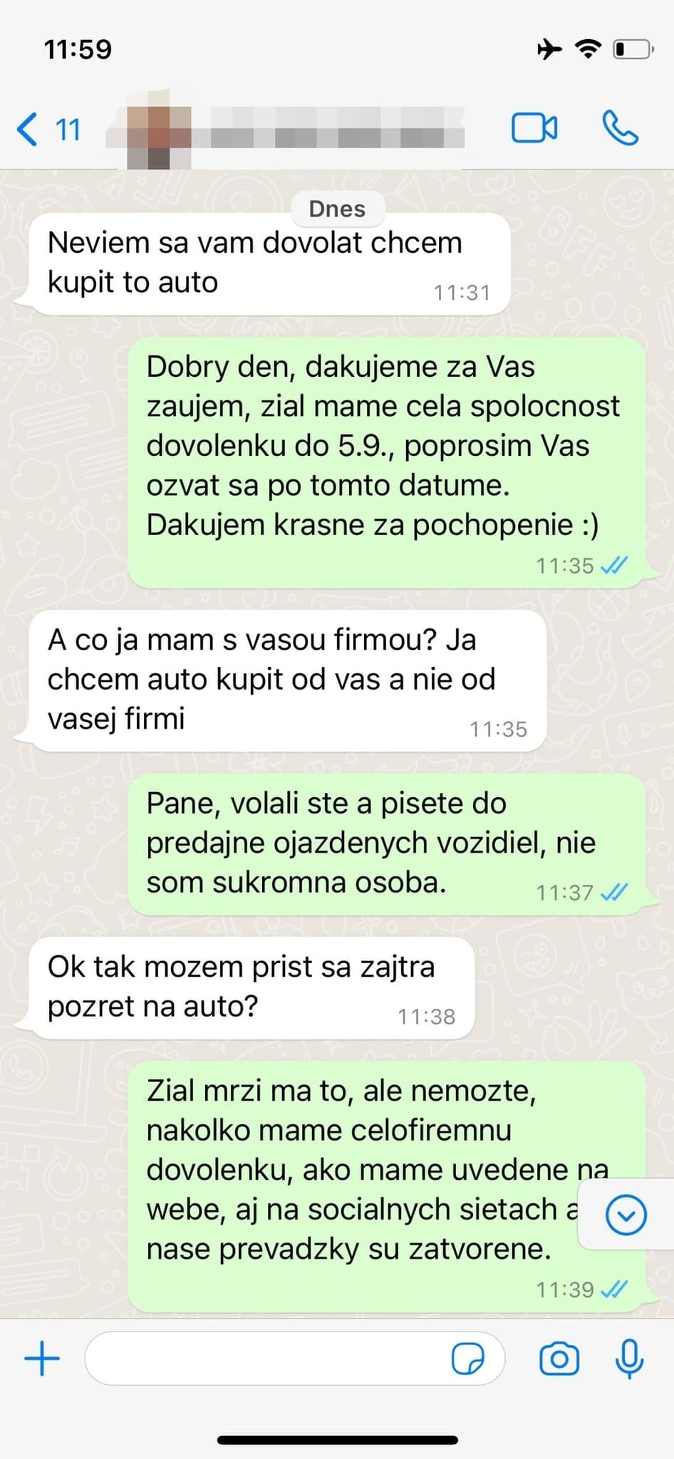 Predajca áut muža poriadne vyškolil. 
