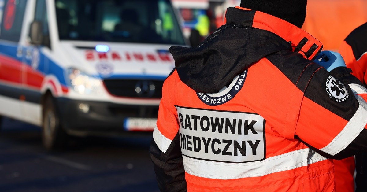 Jak prawo reguluje zawód ratownika medycznego? Odpowiedzialność zawodowa, cywilna i karna