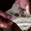 Nowe emerytury będą niższe. Jak nie stracić kilkuset złotych przez nowe tablice?