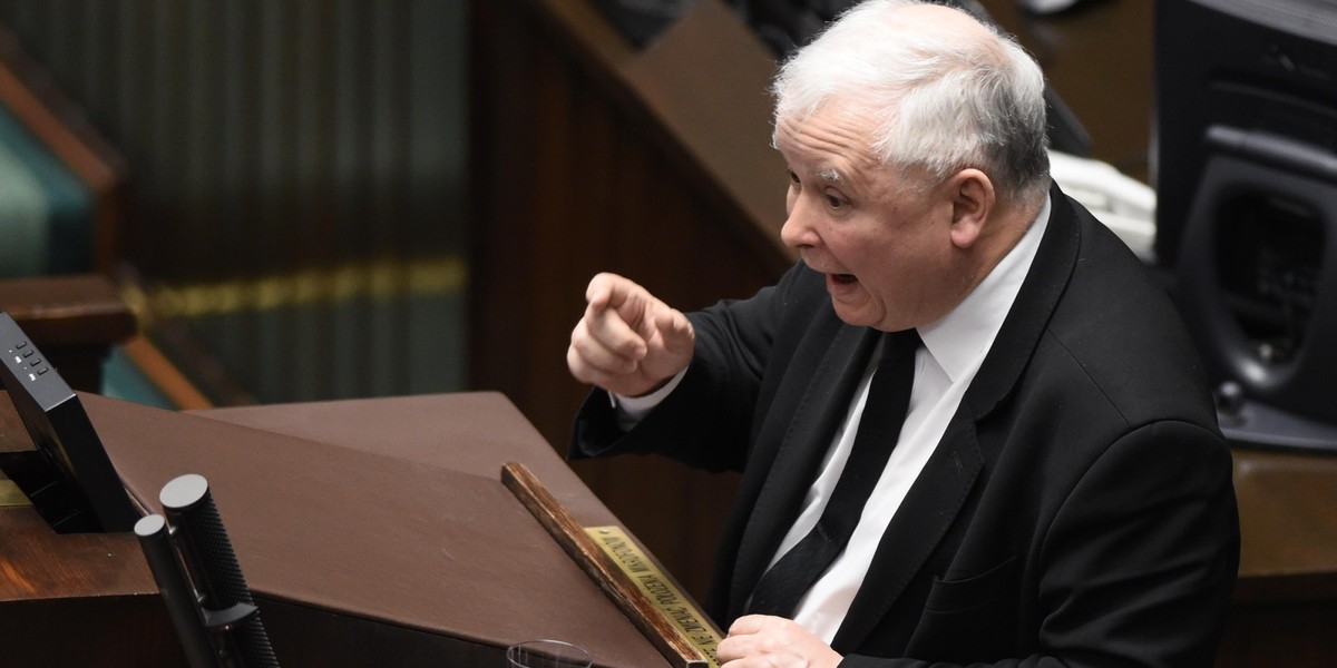 Schetyna punktuje PiS w Sejmie. Kaczyński odpowiadaSchetyna punktuje PiS w Sejmie. Kaczyński odpowiada