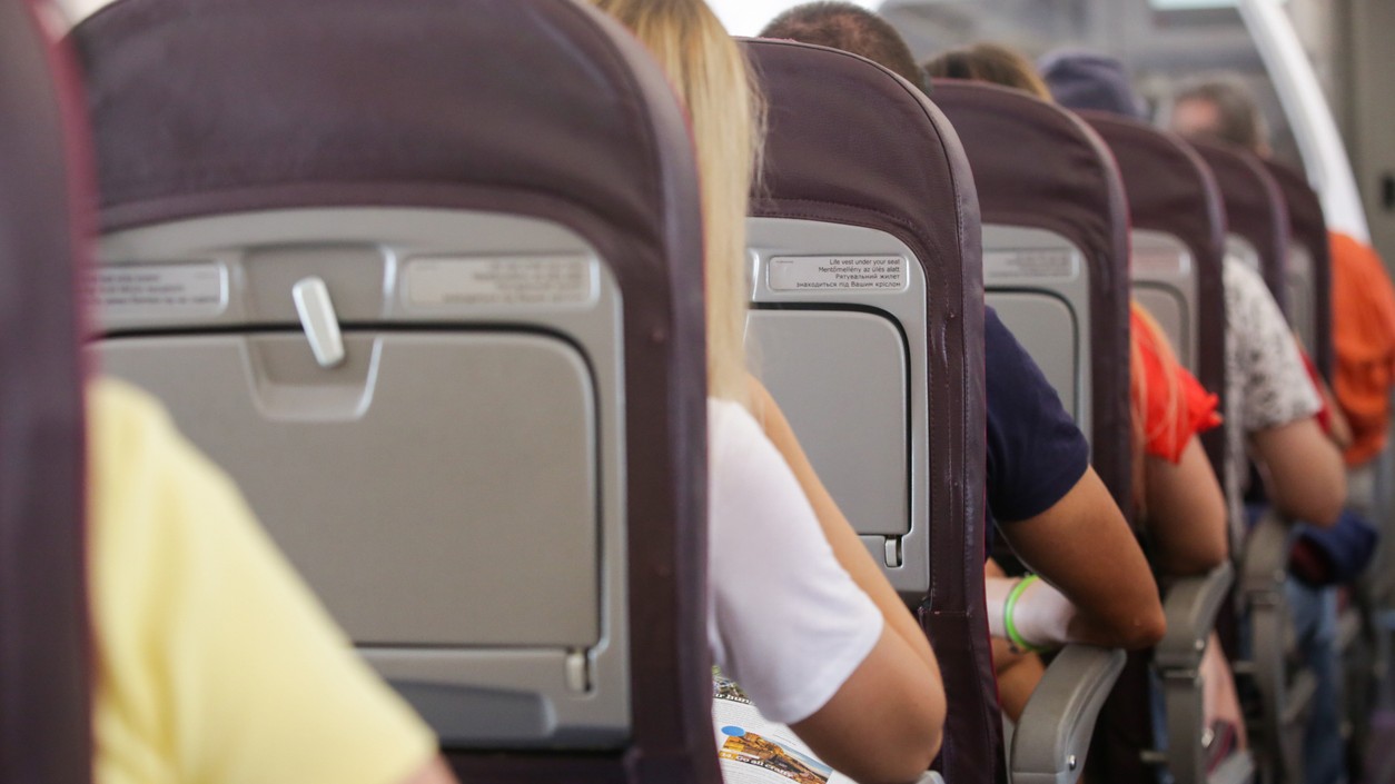 Viete si predstaviť 22 hodín v lietadle?