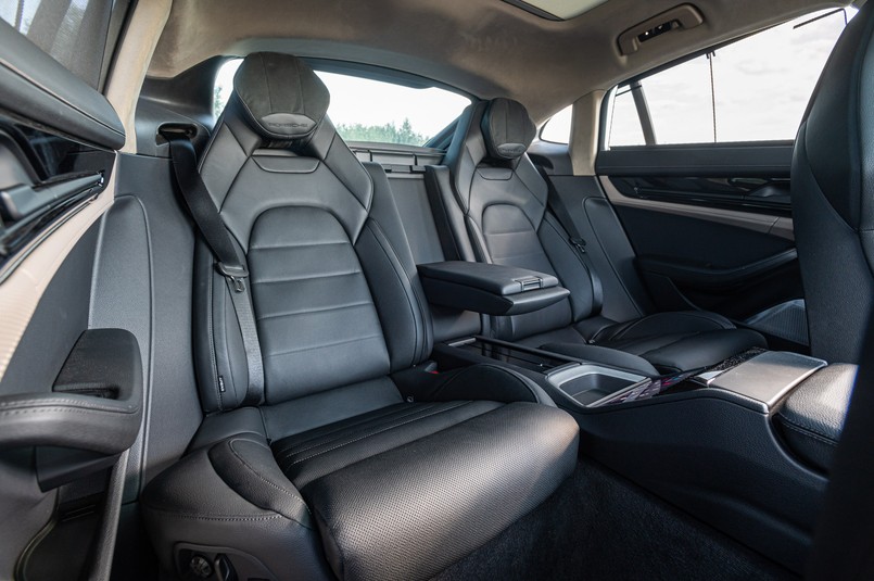 Porsche Panamera 2025