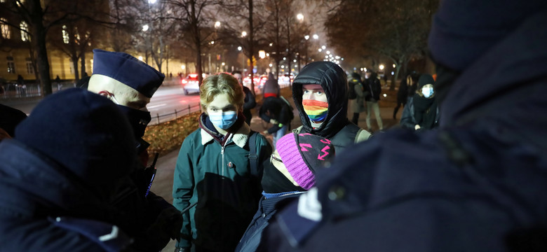 Warszawa: policja zablokowała w Al. Ujazdowskich marsz w obronie klimatu