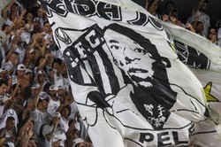 Pele, Fontaine, Iwan, Skrzecz. Ci sportowcy odeszli w minionych 12 miesiącach