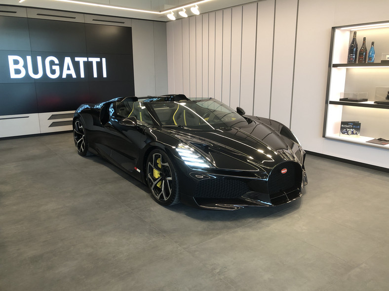 Otwarcie salonu Bugatti w Katowicach. Bugatti W16 Mistral