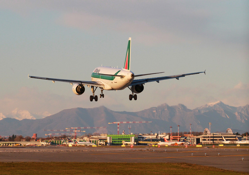 Na rzymskim lotnisku Fiumicino nie odbędzie się około 100 lotów, w tym 85 Alitalii.
