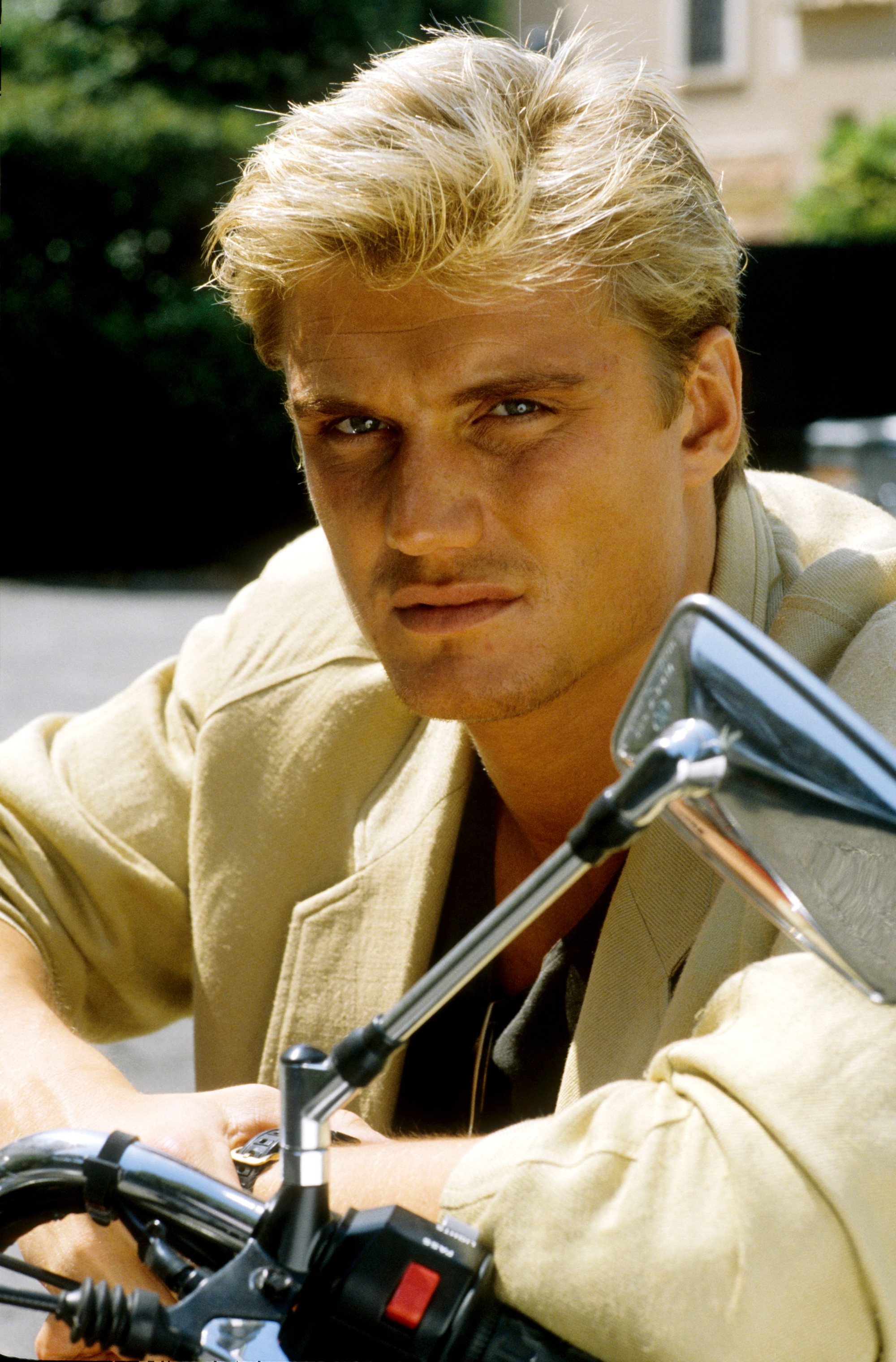 Dolph Lundgren – švédsky svalovec a herec.