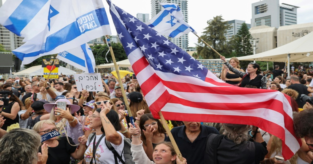 Tel-Aviv : Milliers d'Israéliens célèbrent l'accord sur les otages