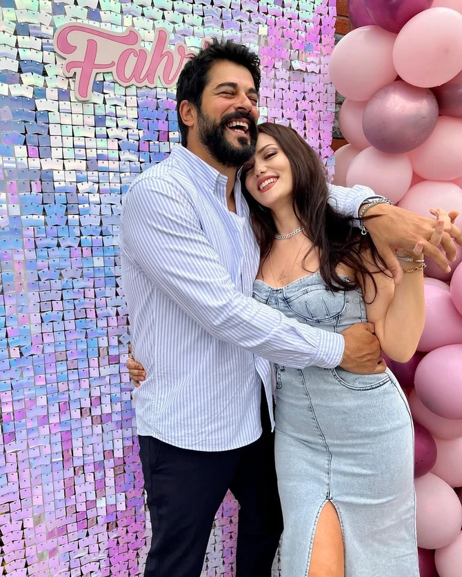 Burak Ozčivit i Fahrije Evdžen