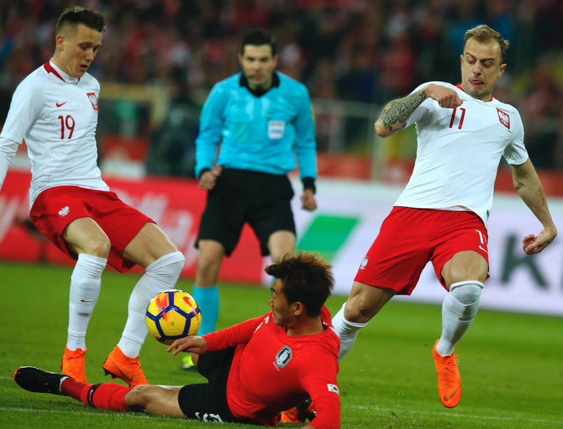 Biało-czerwoni zagrali w Chorzowie po raz pierwszy od października 2009 roku, gdy w eliminacjach mistrzostw świata ulegli – w zimowych warunkach - Słowacji 0:1.