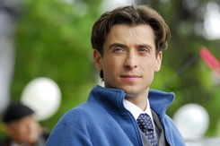 Kacper Kuszewski po 18 latach odchodzi z 'M jak miłość'. Fani są w szoku