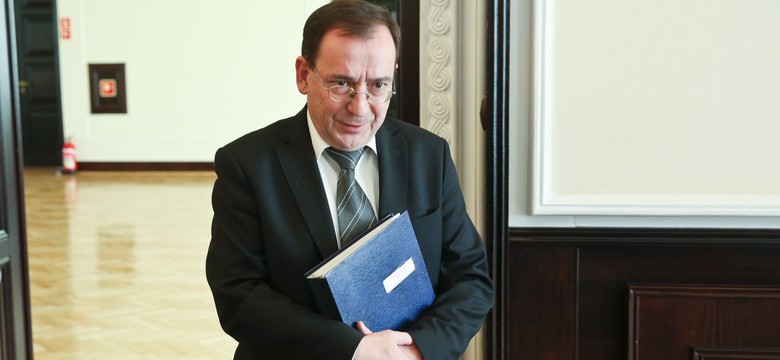 Totalna dekomunizacja. Projekt Kamińskiego może oznaczać koniec karier nawet kilkunastu tysięcy osób