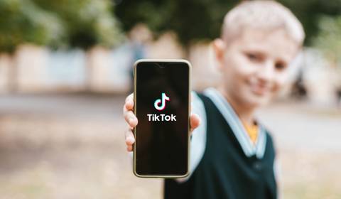 TikTok stworzył narzędzie, które pozwoli wspomnieć o autorach inspiracji do wideo