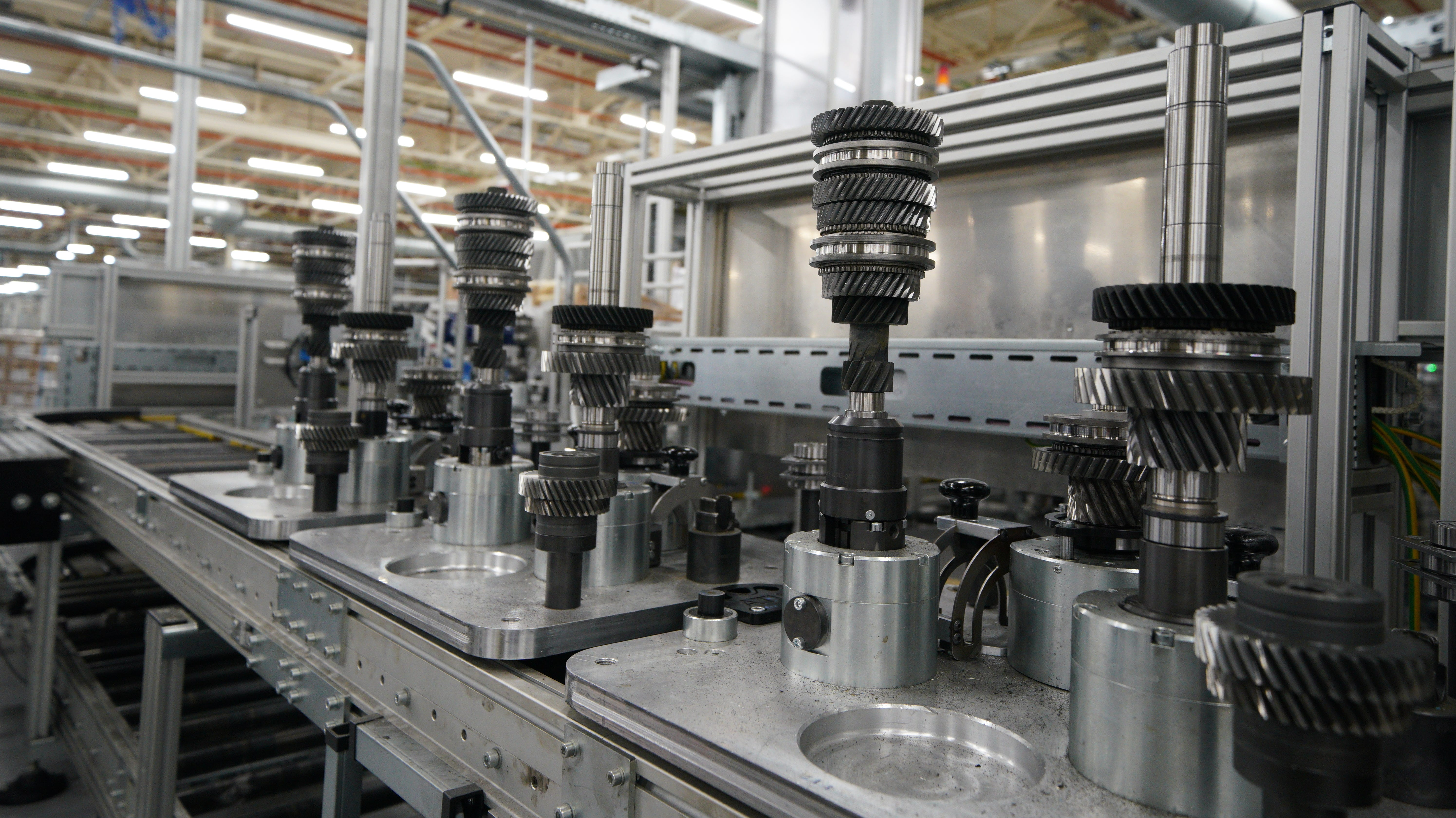 UK economy shrinks for second month, defying recovery hopes