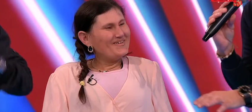 Maca Diskrecija iznenadila Divnu DNK poklonom: Nije mogla da veruje šta vidi