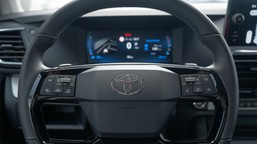 nowa toyota z silnikiem 2.2 i gwarancją na 1 mln km. suv-y mogą się pakować
