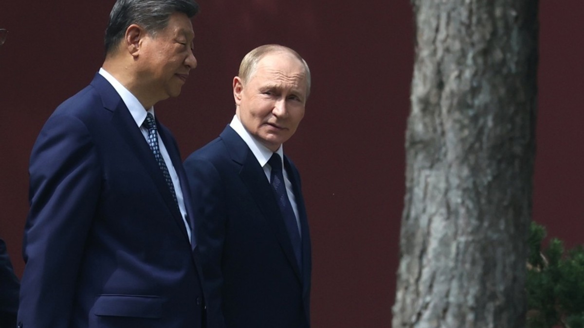 Si Đinping i Vladimir Putin u Pekingu 2. septembra 2025.