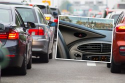 To autostradowy zwyczaj wytrawnych kierowców. Pamiętasz o nim?