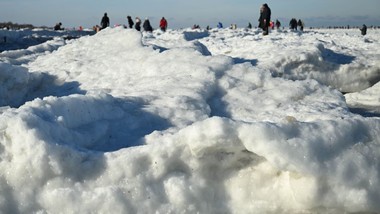 rekordowe mrozy paraliżują szkoły. prawie 300 placówek zamkniętych