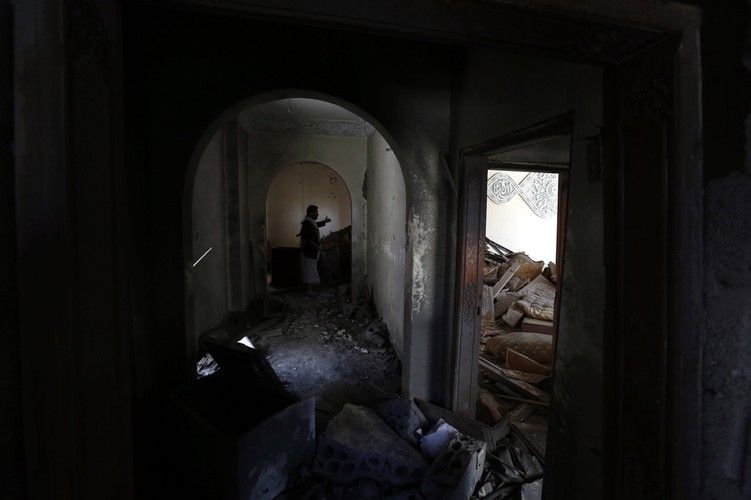 JEMEN. Naloty na zbuntowane miasto Sana