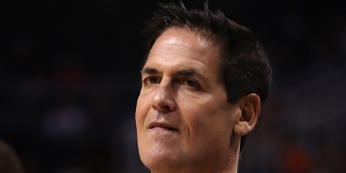 Mark Cuban spars with Donald Trump's biggest online broadcaster and a poker legend in a Twitter war