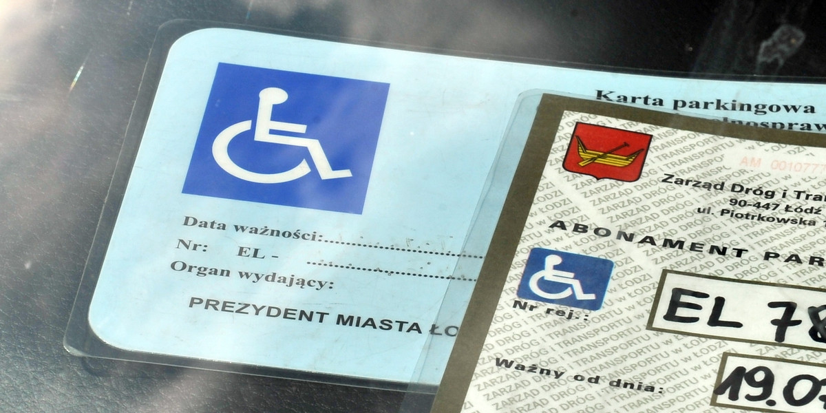 Nowe karty parkingowe dla inwalidów