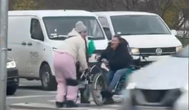 Tuča na semaforu na Novom Beogradu