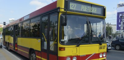 Autobus zderzył się z osobówką. 10 osób rannych!