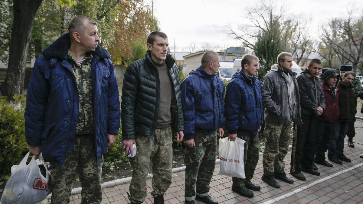 Władze Ukrainy i prorosyjscy separatyści wymienili dzisiaj jeńców przetrzymywanych przez obie strony konfliktu toczącego się od ubiegłego roku w Donbasie na wschodzie kraju. Wymiany dokonano na moście w miejscowości Szczastia w obwodzie ługańskim.