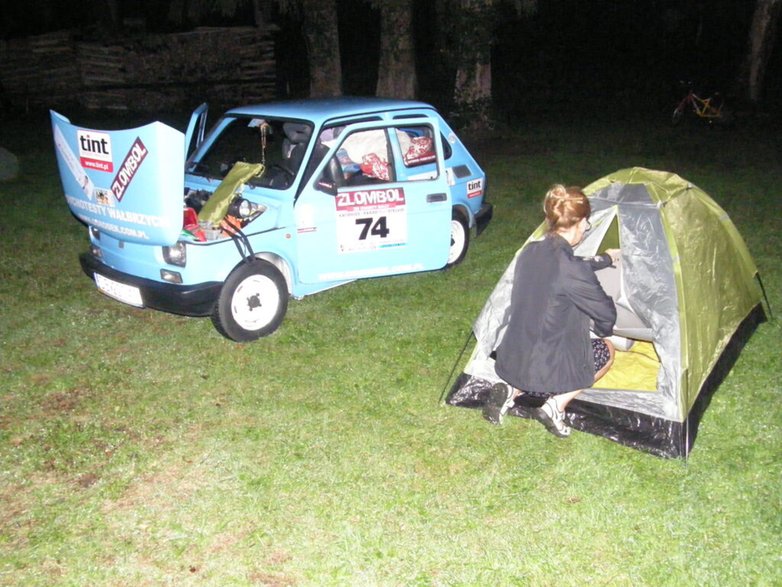 Przystanek na nocleg w drodze na Stelvio. Najgorsze były intensywne deszcze, zimno i ciemności.