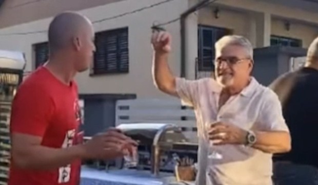 Topalko slavi rođenje unuke