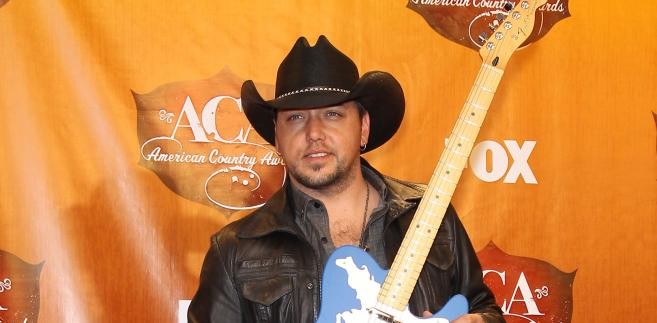 <b>9. Jason Aldean</b>, 13 409 011$
