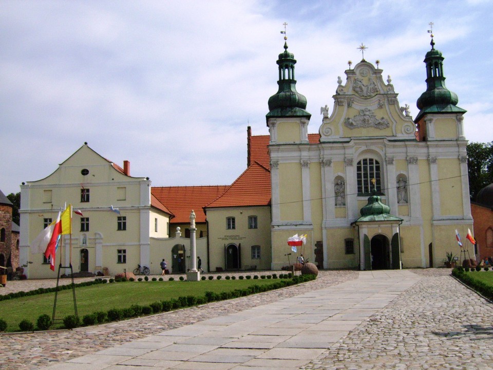 Kościół norbertanek w Strzelnie