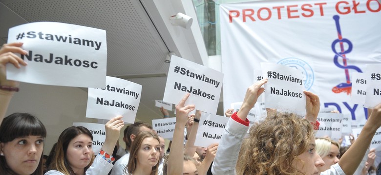 Rezydenci zapowiadają nowe strajki: Minister zdrowia i rząd PiS zerwali z nami porozumienie