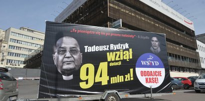 Rydzyk "wziął 94 mln zł dotacji". Będzie pozew?