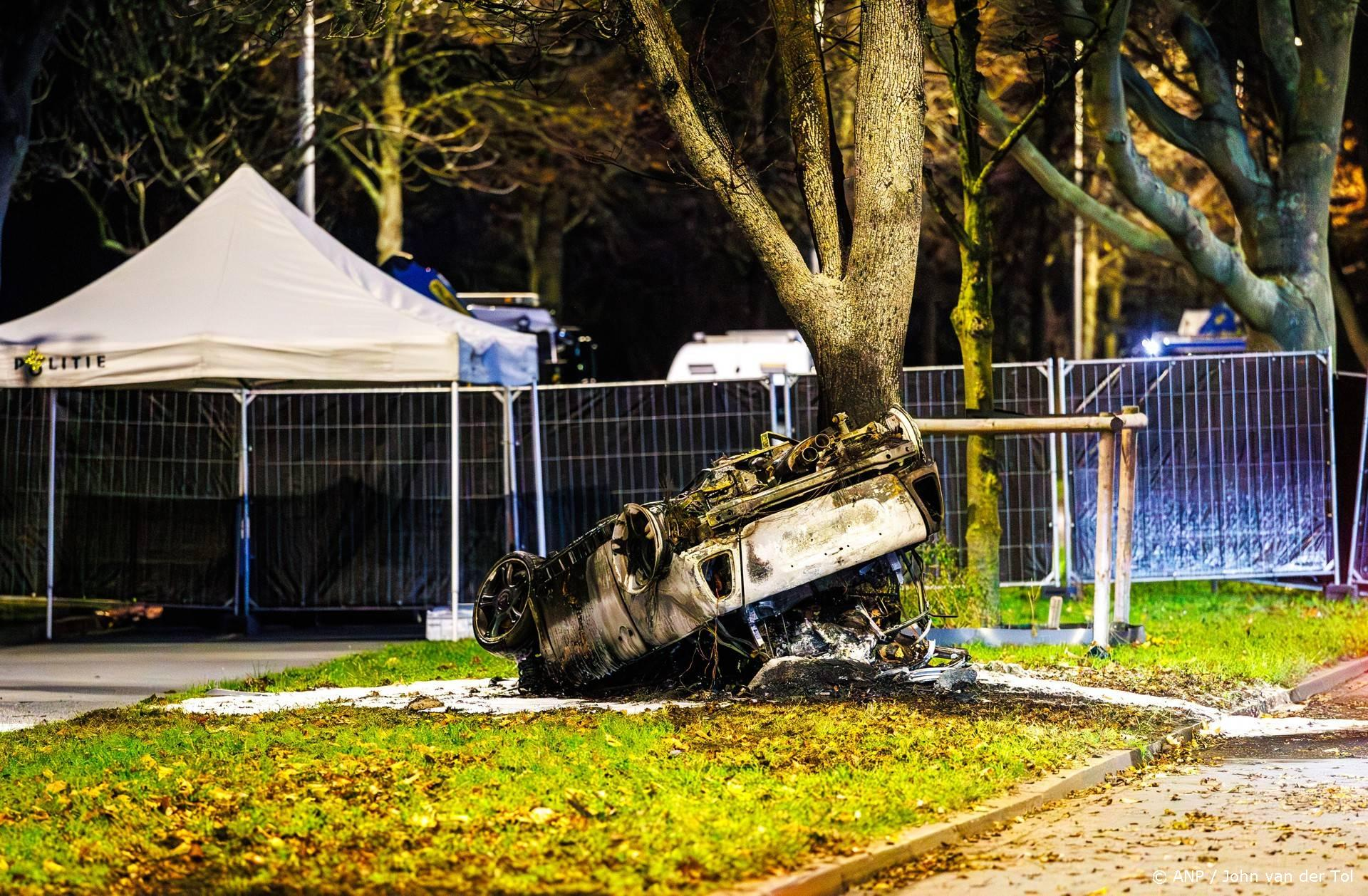 Mara en Doris: Bloemen en hartverscheurende berichten bij Haagse crashplek