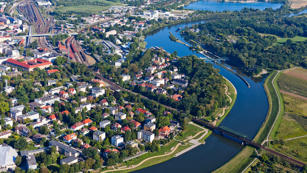 O 30% spadła liczba przestępstw w Opolu – informuje Radio Opole. Opole jest na 13 miejscu w rankingu najbezpieczniejszych miast wojewódzkich.
