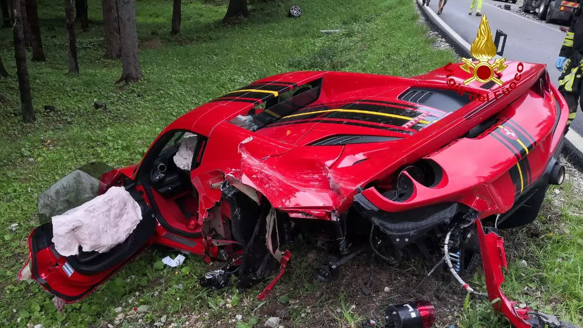 Ferrari F8 Spider rozbite we Włoszech