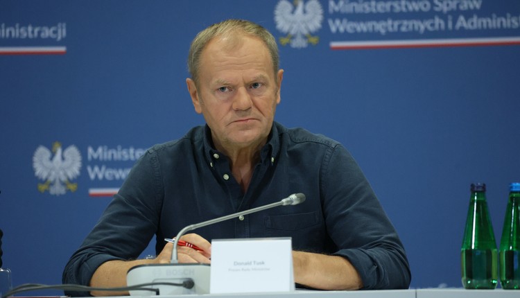 Donald Tusk mobilizuje służby. Chciałbym, żeby to dotarło do wszystkich"