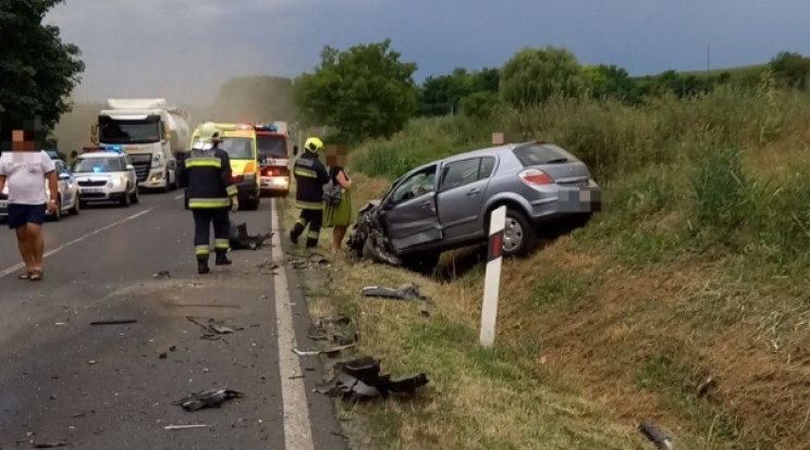 Baleset történt Bonyhádnál. / Fotó: police